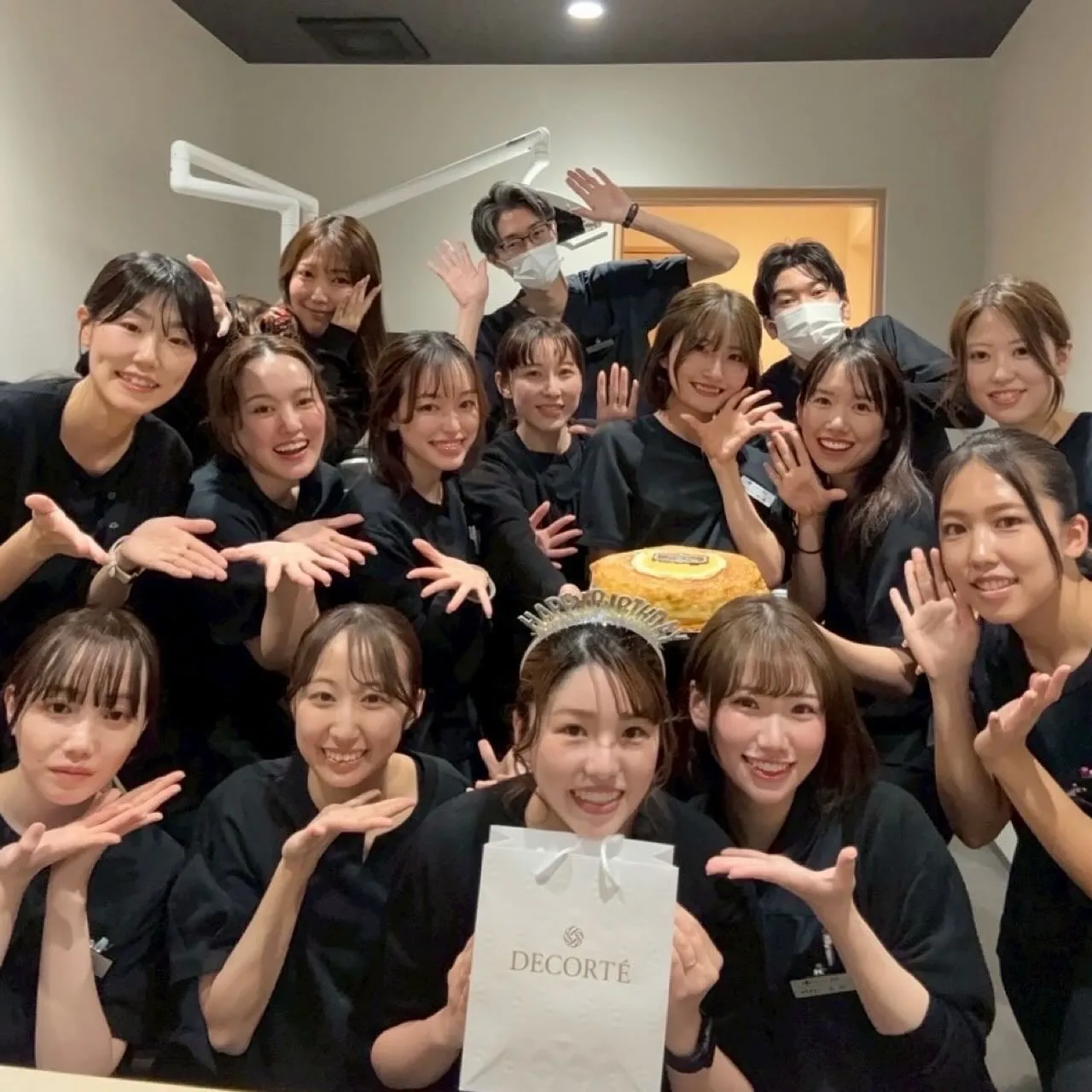 スタッフさんのお誕生日をみんなでお祝いしました♪