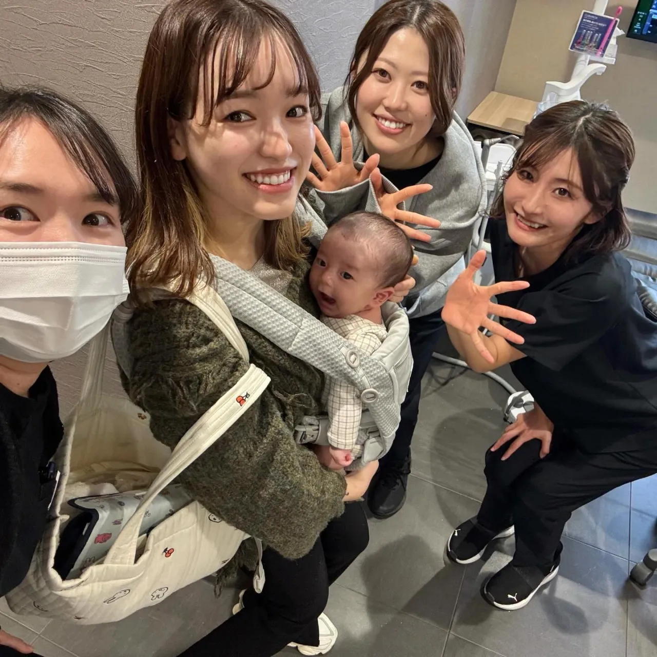 産休中のスタッフが可愛い天使を連れて遊びに来てくれました👶💓